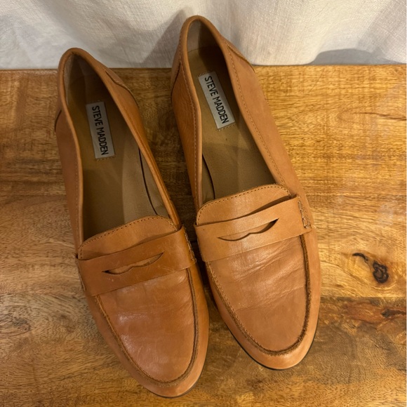 Brown Steve Madden Loafers - Picture 5 of 5